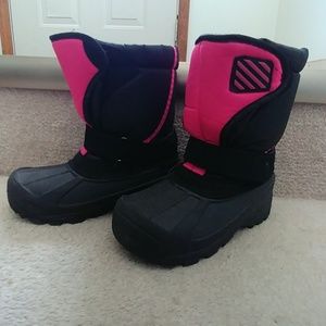 Girls snow boots